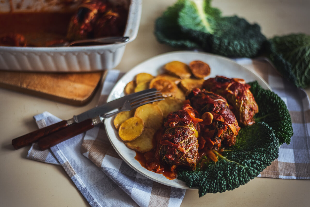 Jak na focení jídla, vedení pohledu, plněné kapustové listy v rajčatové omáčce